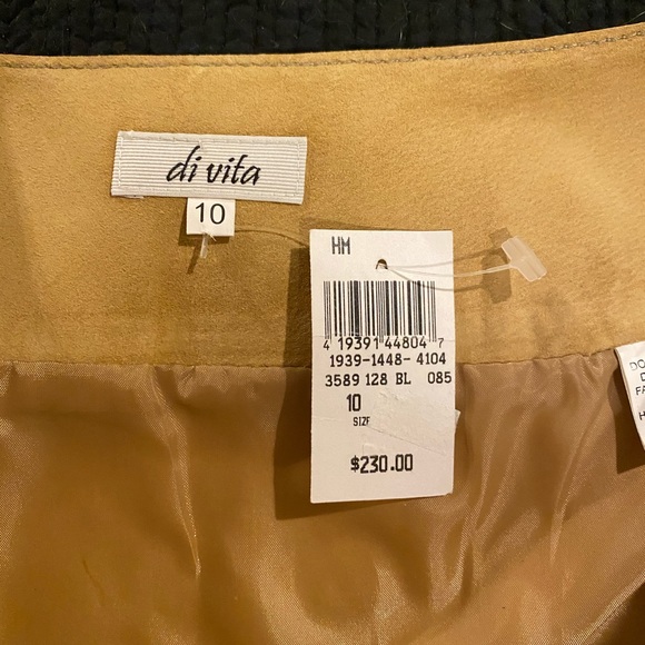Di Vita 100% Suede Shell Skirt - Picture 2 of 4